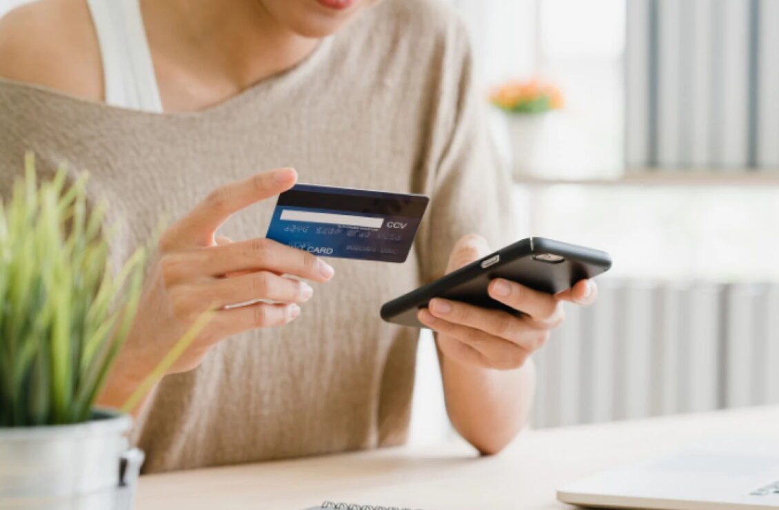 Чи можна вивести гроші з мобільного рахунку на карту і як це зробити